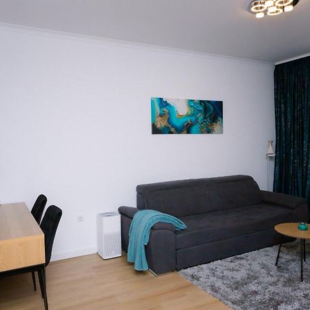 Elysian Urbanscape Brown, 2 Rooms, Near Bucharest Chiajna Eksteriør bilde